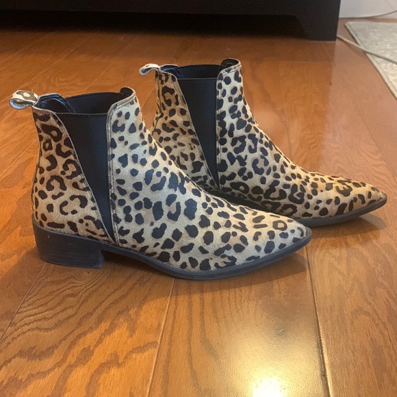 Steve Madden Leopard Print Boot - Picture 1 of 9